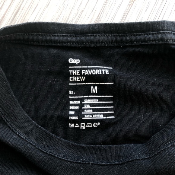 GAP BLACK LONG-SLEEVE TEE - Picture 2 of 2
